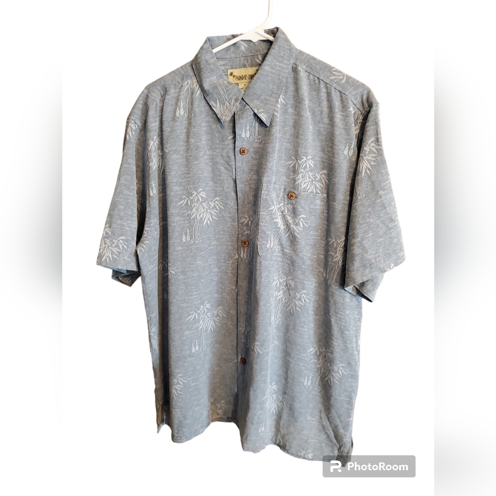 Used Mens Paradise Cove shirt size medium